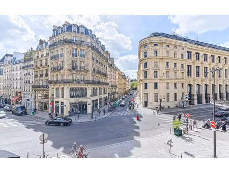 appartement paris 2 55.38 m² t-3 à vendre  724 500 €