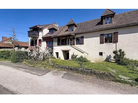 maison saint-jean-de-trézy m² t-5 à vendre  143 500 €