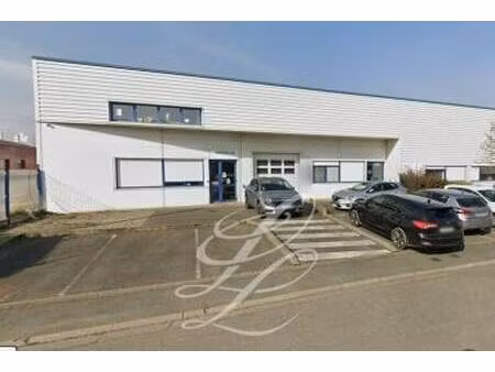 location - local d'activite 310 m