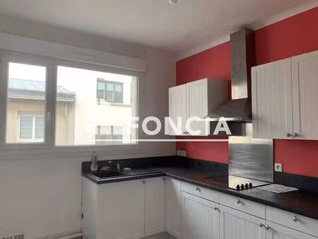 location appartement 2 pièces à brest jaurès (29200) : à louer 2 pièces / 46m² brest jaurè