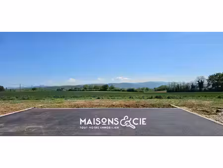 terrain constructible viabilisé à vendre