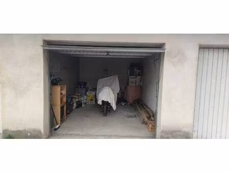 parking à louer