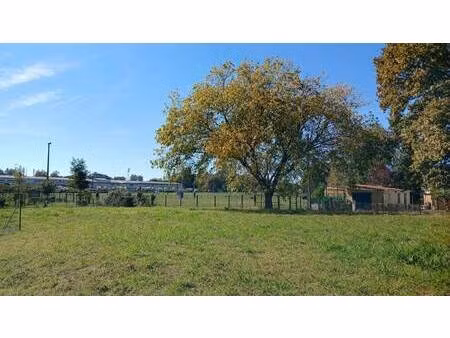 terrain constructible viabilisé à vendre