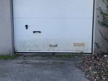 parking à louer