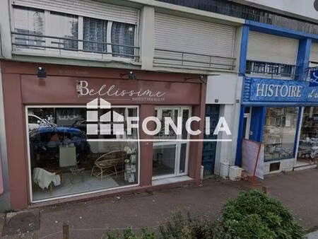 local commercial à louer