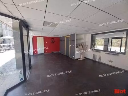 local commercial à louer