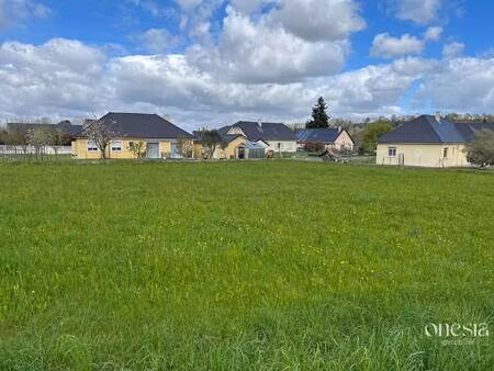 terrain constructible viabilisé à vendre