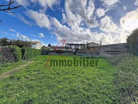 terrain constructible viabilisé à vendre