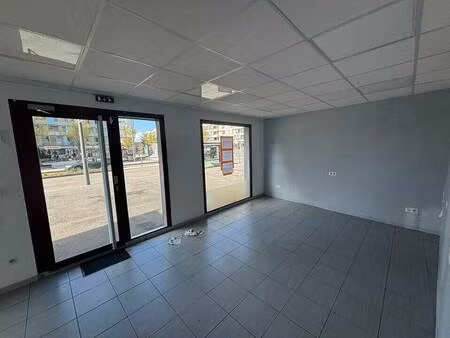 local commercial à vendre