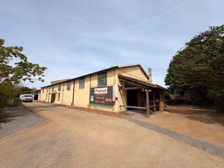 local professionnel à louer vaulx en velin 8 pièce(s) 560m2 4 200€/mois ht/hc