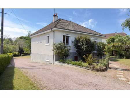 maison saint-junien 134.06 m² t-4 à vendre  140 000 €