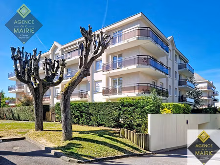 beau 2 pièces de 55 08 m2 avec balcon  cave et parking !