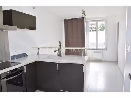 exclusivité – duplex fonctionnel proche rer à saint chéron