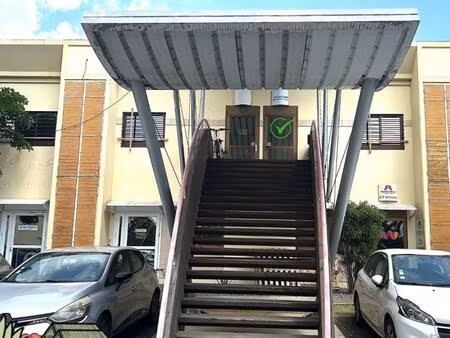 à vendre – bureaux climatisés de 98 m² avec parking