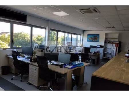 a vendre 287 m² de bureaux a stains