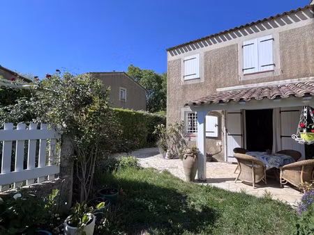 aix en provence  maison de 79m2 sur une parcelle arborée de
