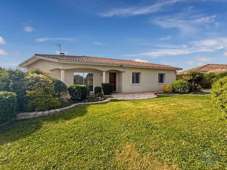 maison à vendre barcelonne du gers 5 pièce(s) 138m2 286 000€