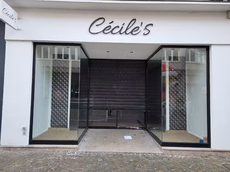 local commercial 115 m²
