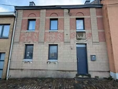 belle maison 2 chambres avec jardin et garage à louer!