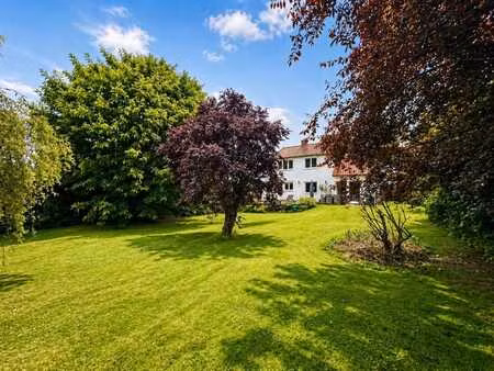 maison 4 façades avec jardin plein sud-ouest – ohain (lasne)