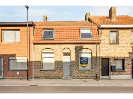 maison prête à emménager avec 3 chambres  jardin bien entre