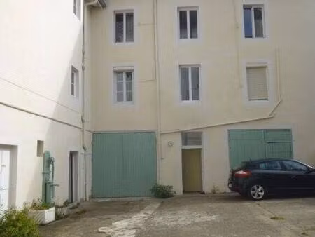 parking à louer