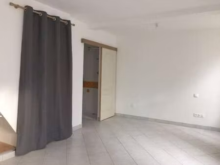 location maison à candé (49440) : à louer / 57m² candé