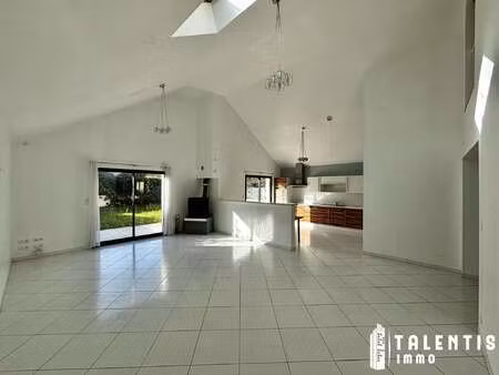 location maison à grandchamps-des-fontaines (44119) : à louer / 151m² grandchamps-des-font