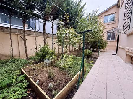 ** maison 18 pièces 476m2 place carnot **