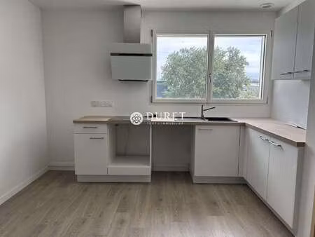 location appartement 2 pièces à saint-gilles-croix-de-vie sud (85800) : à louer 2 pièces /
