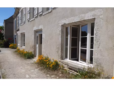 location appartement  m² t-3 à menars  580 €