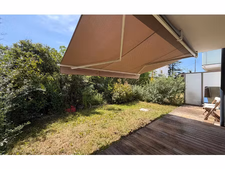 location appartement  m² t-2 à toulouse  750 €