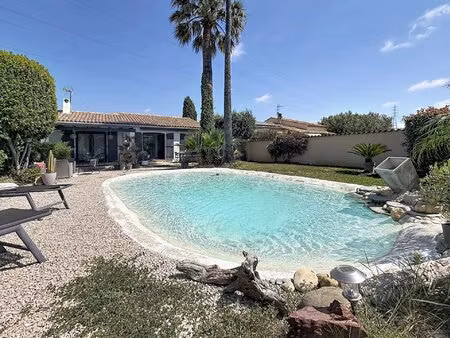 maison 4 pièces de plain pied avec piscine