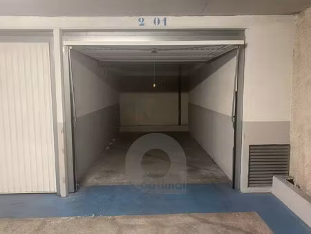 menton centre-ville - location garage