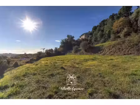 st laurent du var - terrain constructible 2480m²