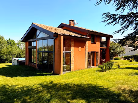 maison d'architecte avec piscine jardin
