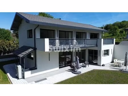 villa contemporaine d’exception à saint-martin-bellevue