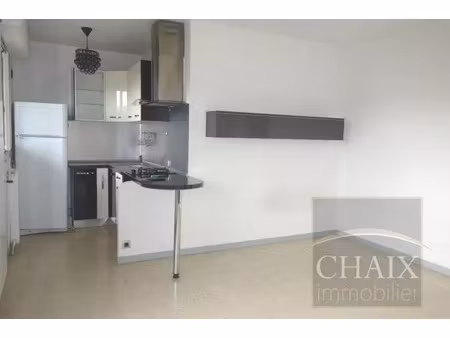 location appartement 1 pièce 26 m² à aubagne (13400)