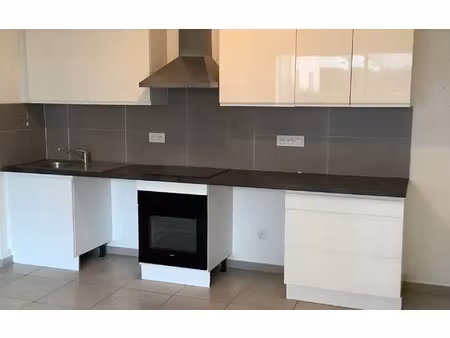 location appartement  m² t-1 à toulon  757 €