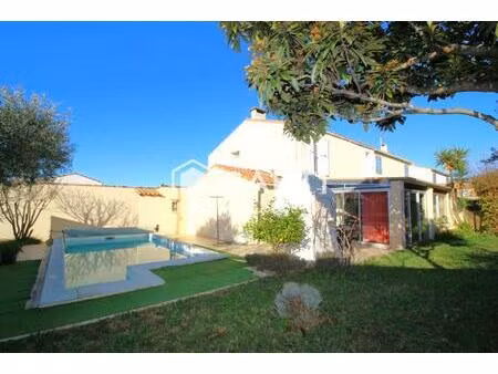 maison r+1 de 90 m² avec piscine  garage et studio