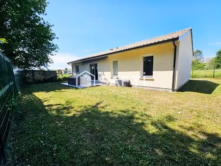 maison de 90m² - 3 chambres.