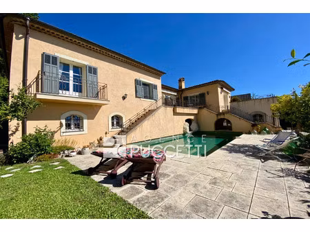 vente maison 8 pièces 250 m² saint-jeannet (06640)