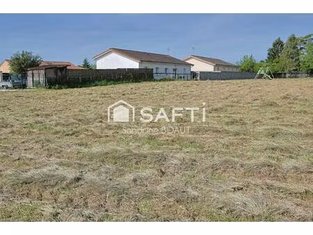 terrain à bâtir 1 753 m²  libre constructeur  hors lotissement