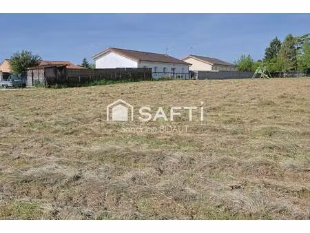 terrain à bâtir 1 753 m²  libre constructeur  hors lotissement