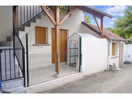 appartement 2 pièces - 1er étage - carrières sur seine - jean jacques rousseau