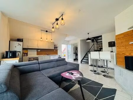 à vendre – triplex t4 à douvaine – 330 000 €