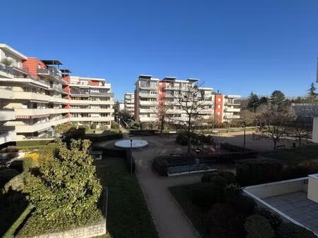 garage a louer a bourgoin jallieu