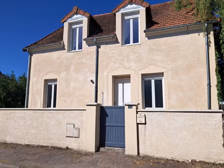 a saint leger des vignes  maison avec 3 chambres  entièremen