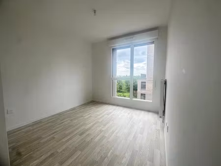 location appartement 4 pièces 86 m² à dugny (93440)  1 527 €