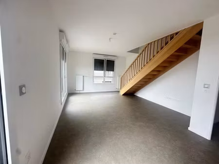 location duplex 5 pièces 110 m² à dugny (93440)  1 897 €